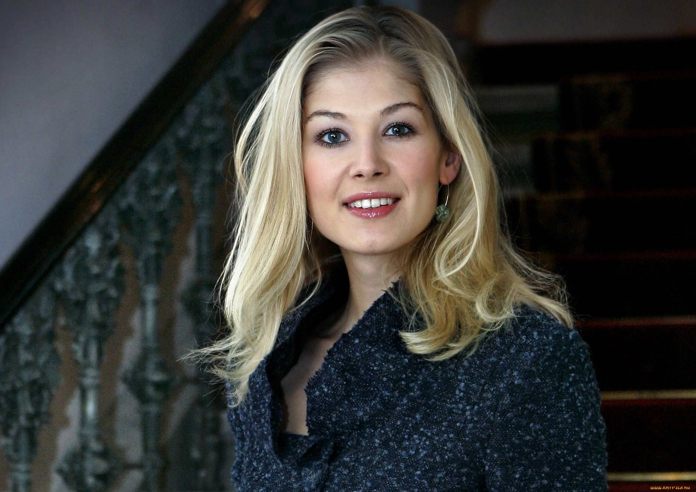 , rosamund pike, , 